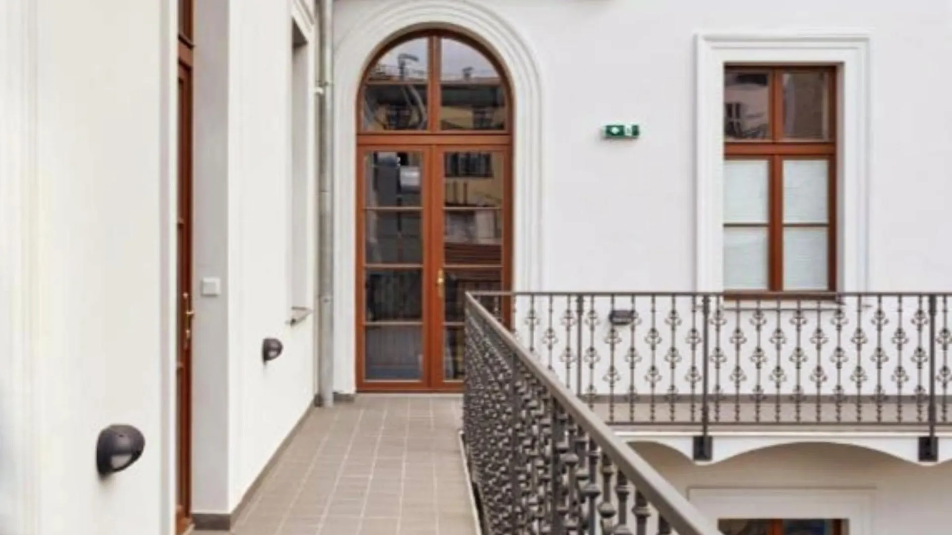 Modern & Elegant, 3 Min Of Wenceslas Square Prague Apartment